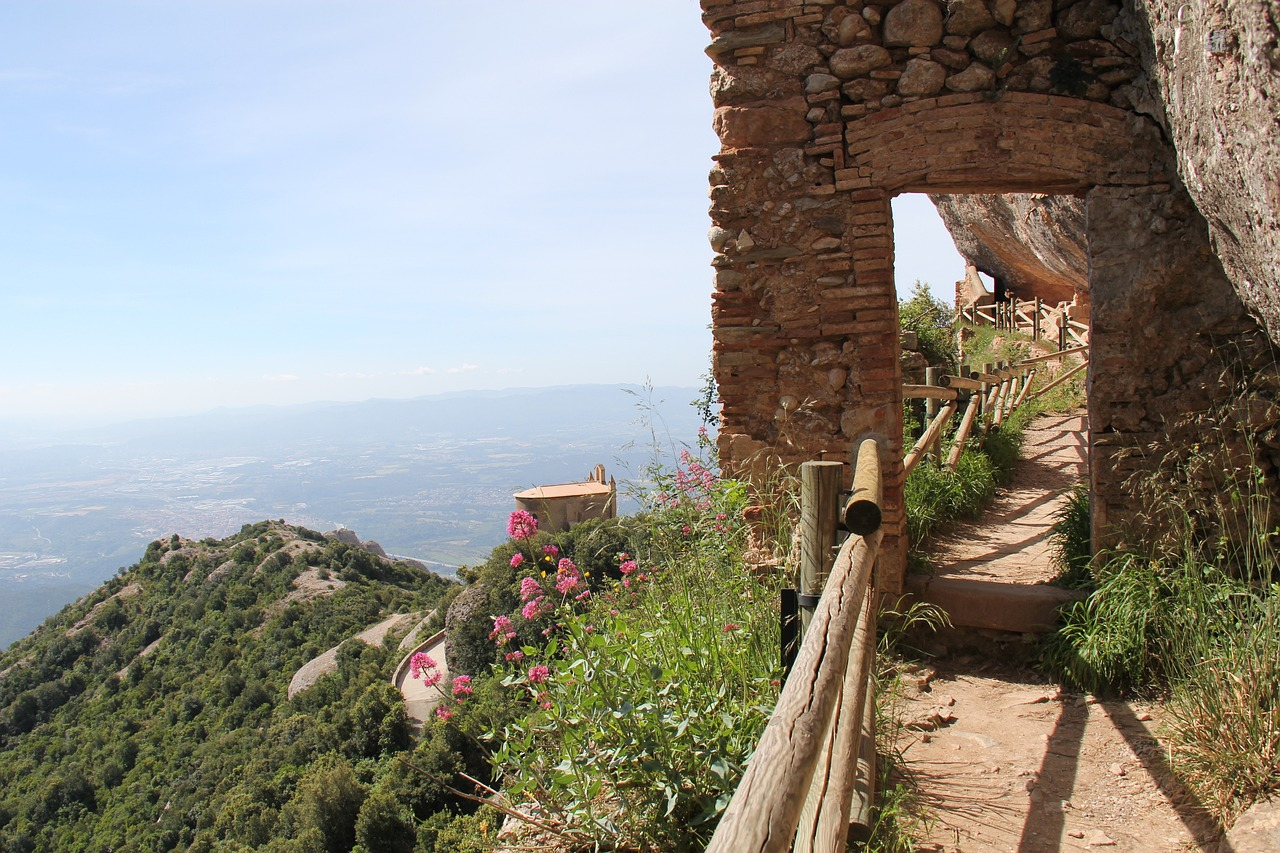 Hiking-trail-at-Montserrat-Catalonia.jpg